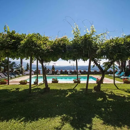 Appartamento Monte Sleeps 4 Pool Wifi T248385 Massino Visconti